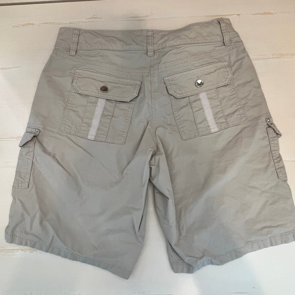 WHBM Pret-A-Play Size 2 Khaki Cargo Shorts Utlility Grosgrain Gorpcore 9" Inseam - Picture 6 of 9